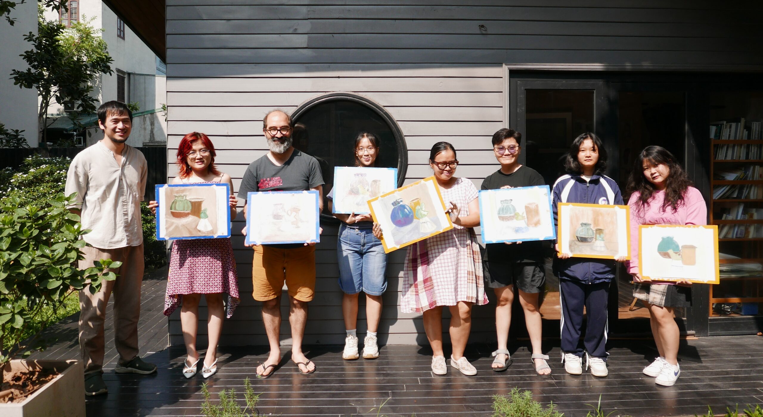 Best English-Speaking Art Classes Hanoi – 2025